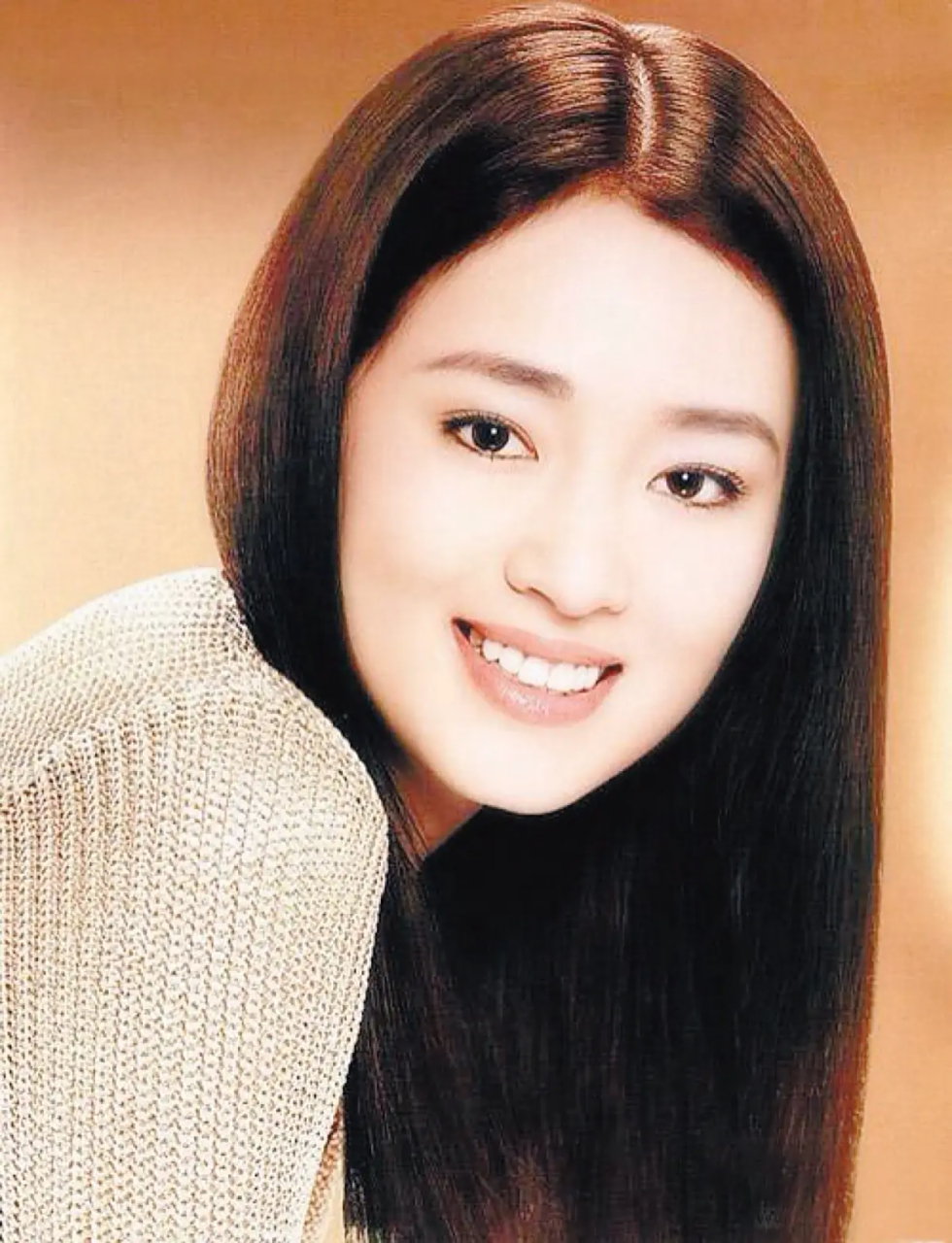 没想到摄影师顾长卫的一句话,改变了巩俐和史可这两个人的命运.