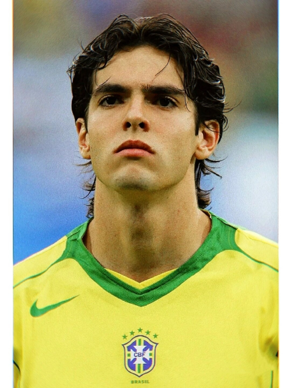 卡卡简直像雕塑一样俊美