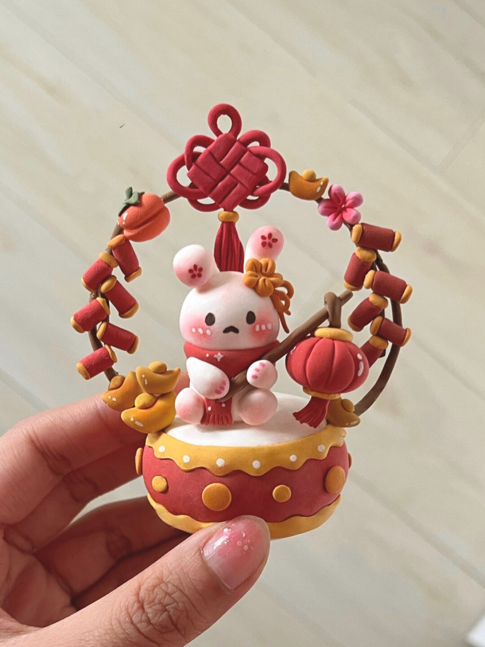 超轻粘土·提起小灯笼 和兔兔迎新年～  这是我今年年头做的,没有发