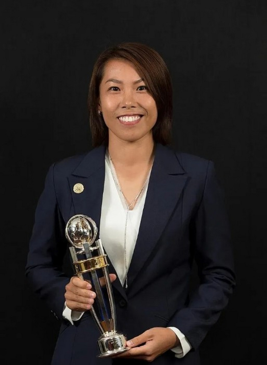 主教练陈婉婷及其搭档助教高红和刘爱玲将共同引领团队,确保每一名