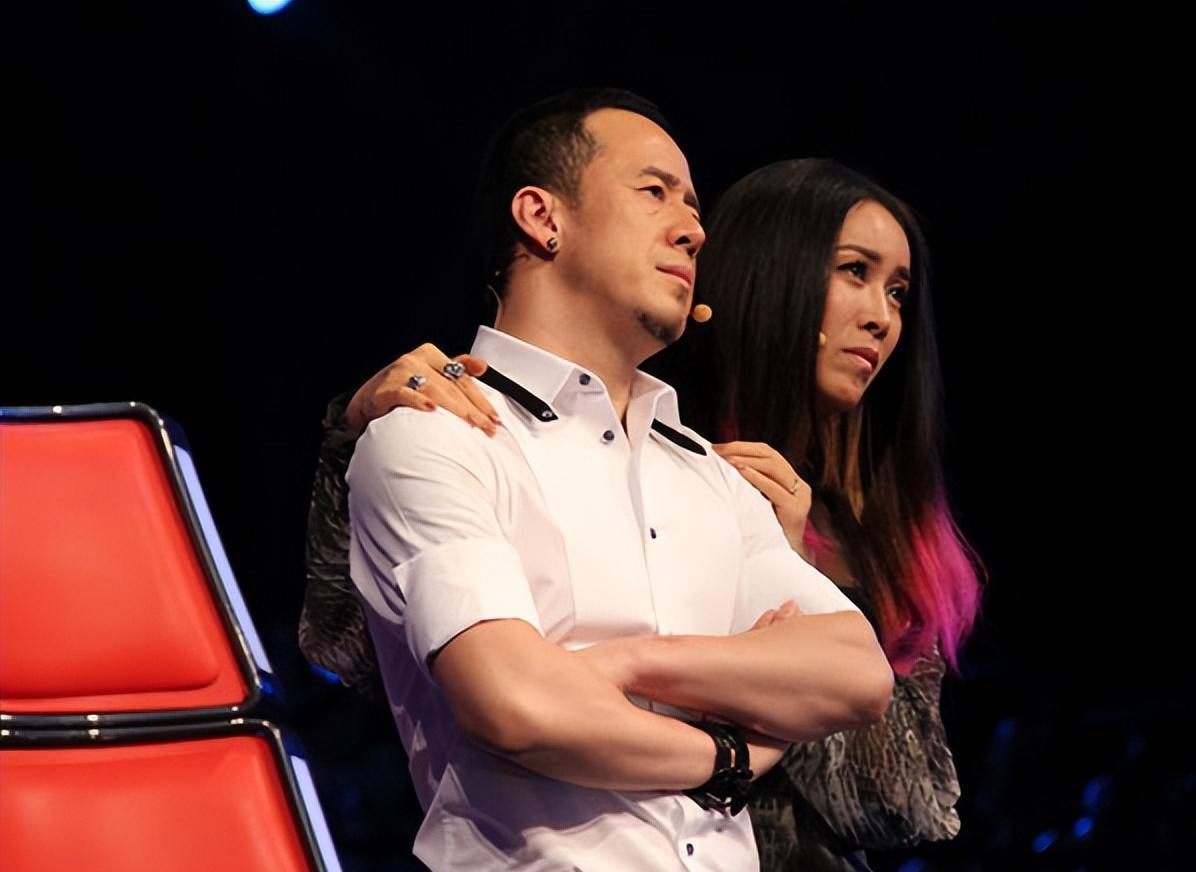 杨坤,那英向甘肃捐款捐物上热搜,52岁刀郎被贴"马户"标签