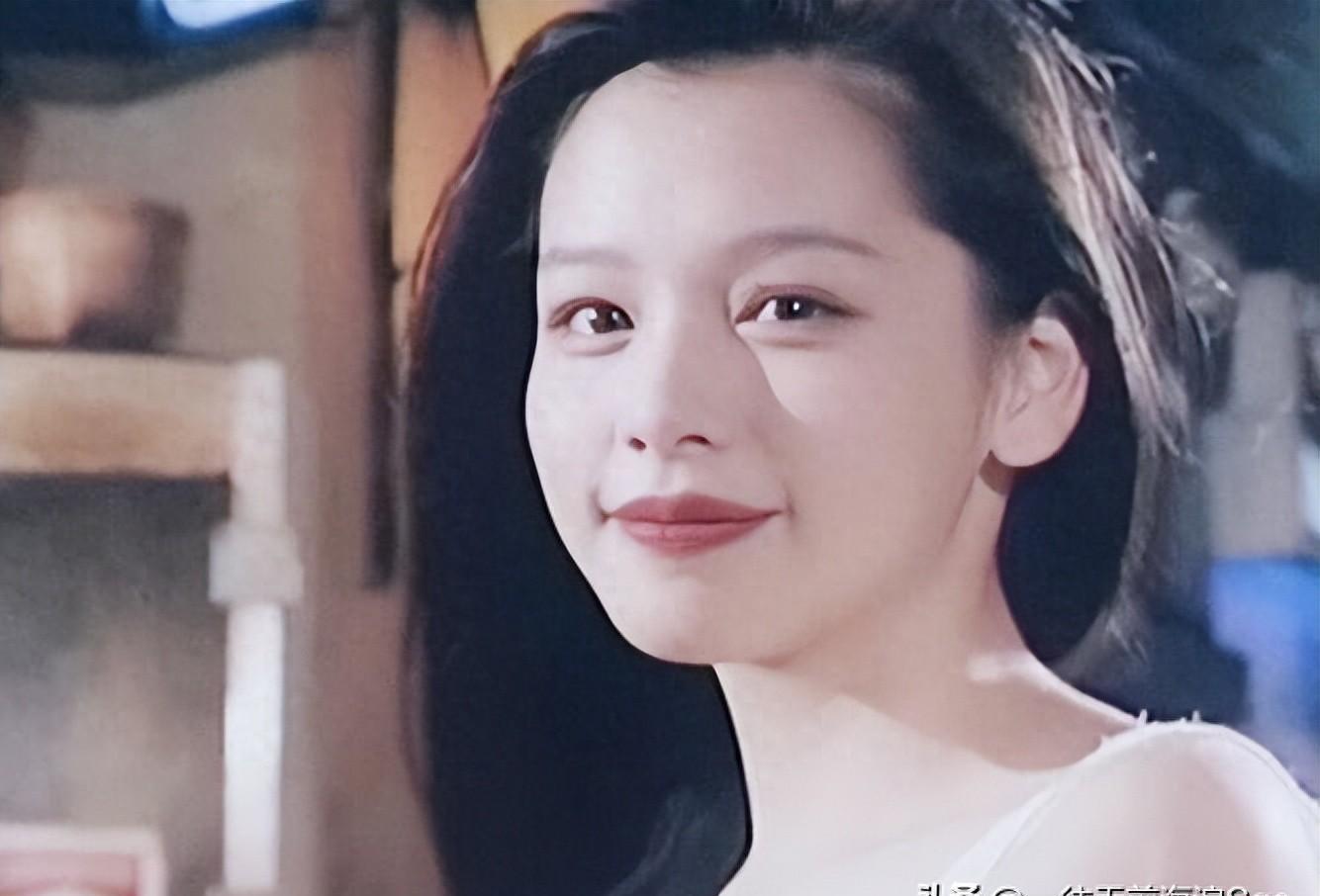 徐若瑄日本综艺画面曝光,苹果肌肿胀如沧桑10岁,被质疑医美失败