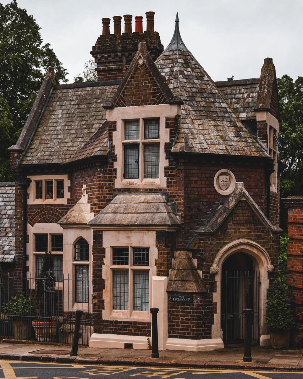 英国老牌富人区的建筑 #英国建筑# #住宅设计