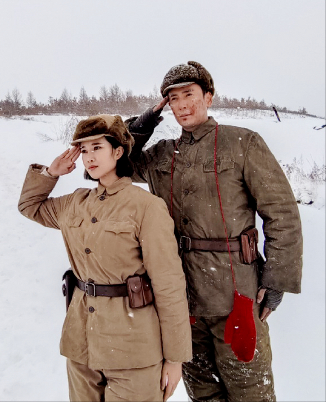 一部电视剧《跨过鸭绿江》让许多人认识了并喜爱上了饰演金医生的奚望