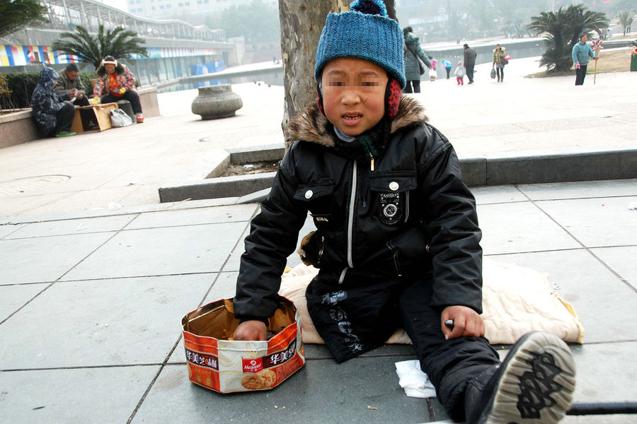 残疾乞丐小孩图片大全图片