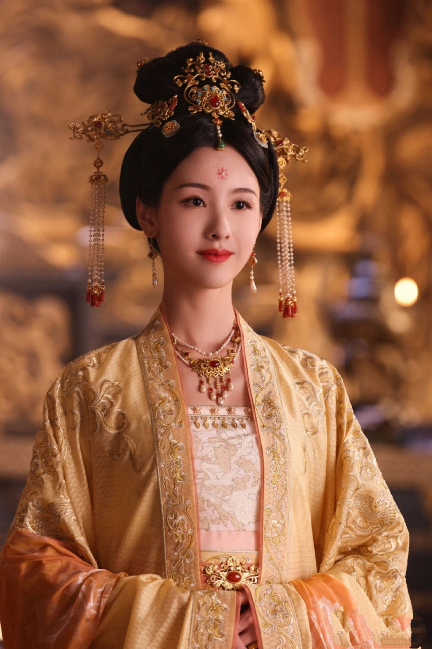 陈都灵古装造型太美啦!这才是真正的古代美人吧!