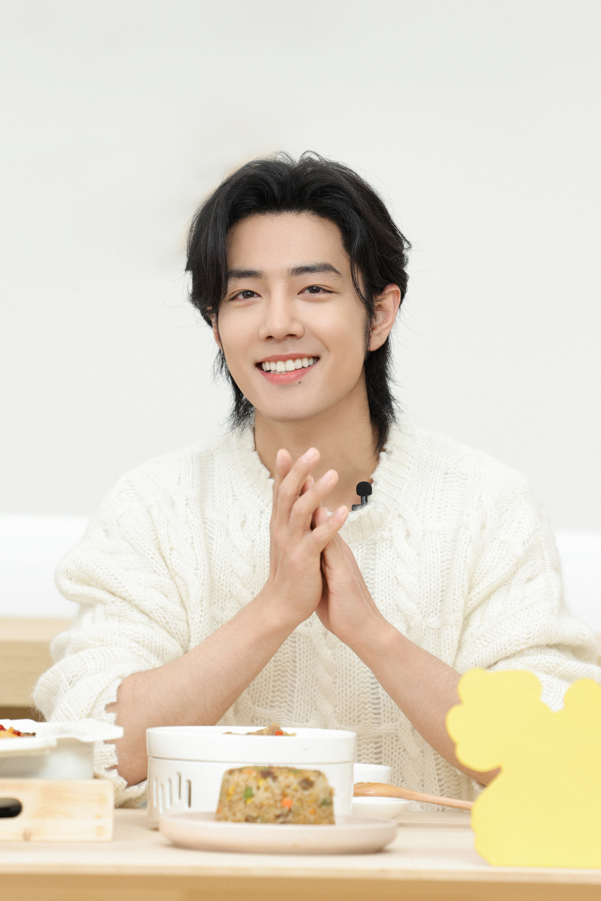 好喜欢肖战这治愈系甜甜的笑容!