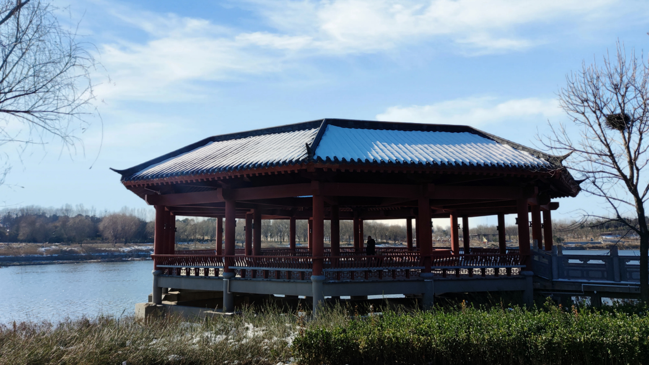 郑州# 郑州免费周边游的好去处,洧水公园位于郑州新郑市南关,被誉为