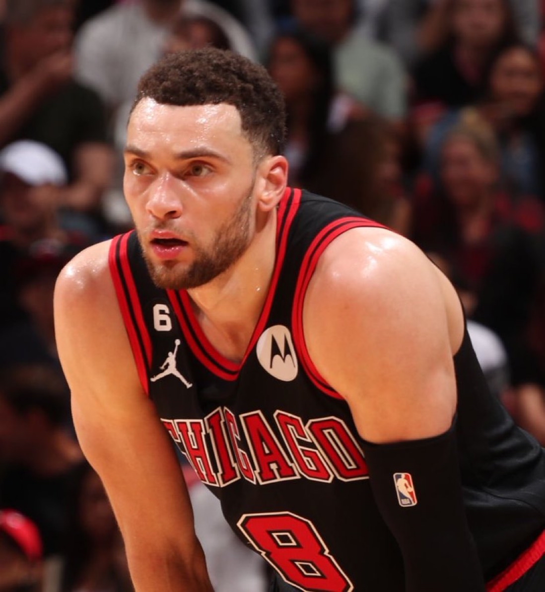公牛队正在寻求 10 个首轮选秀权来交换扎克·拉文nba