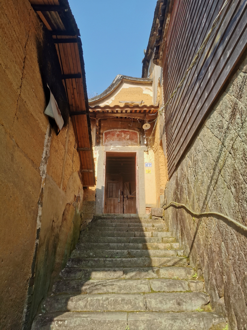 洋中古镇,福建宁德的"梦里水乡",古镇距离宁德市二十公里,群山环抱,两