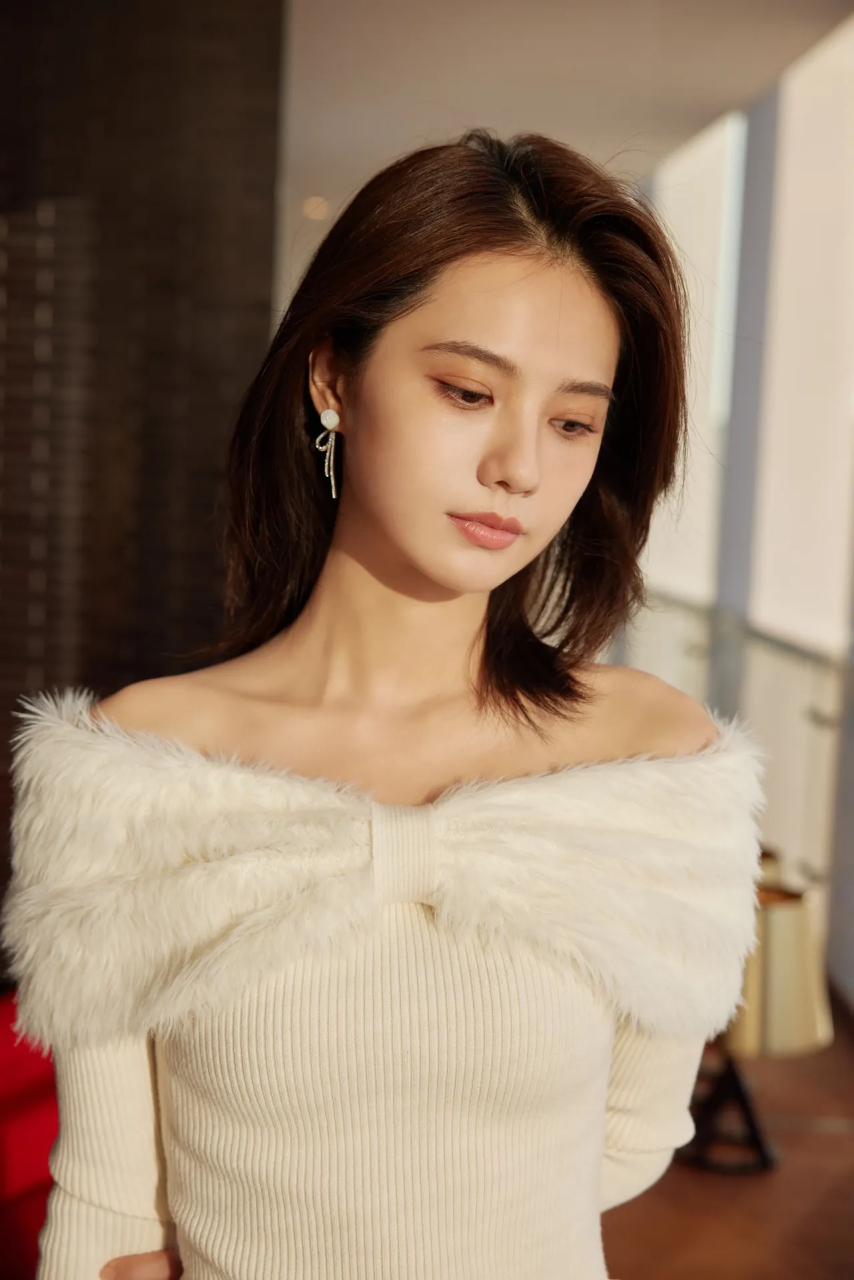 最近发现姜珮瑶好漂亮,五官精致,身材超好#惊艳瞬间# #一眼沦陷