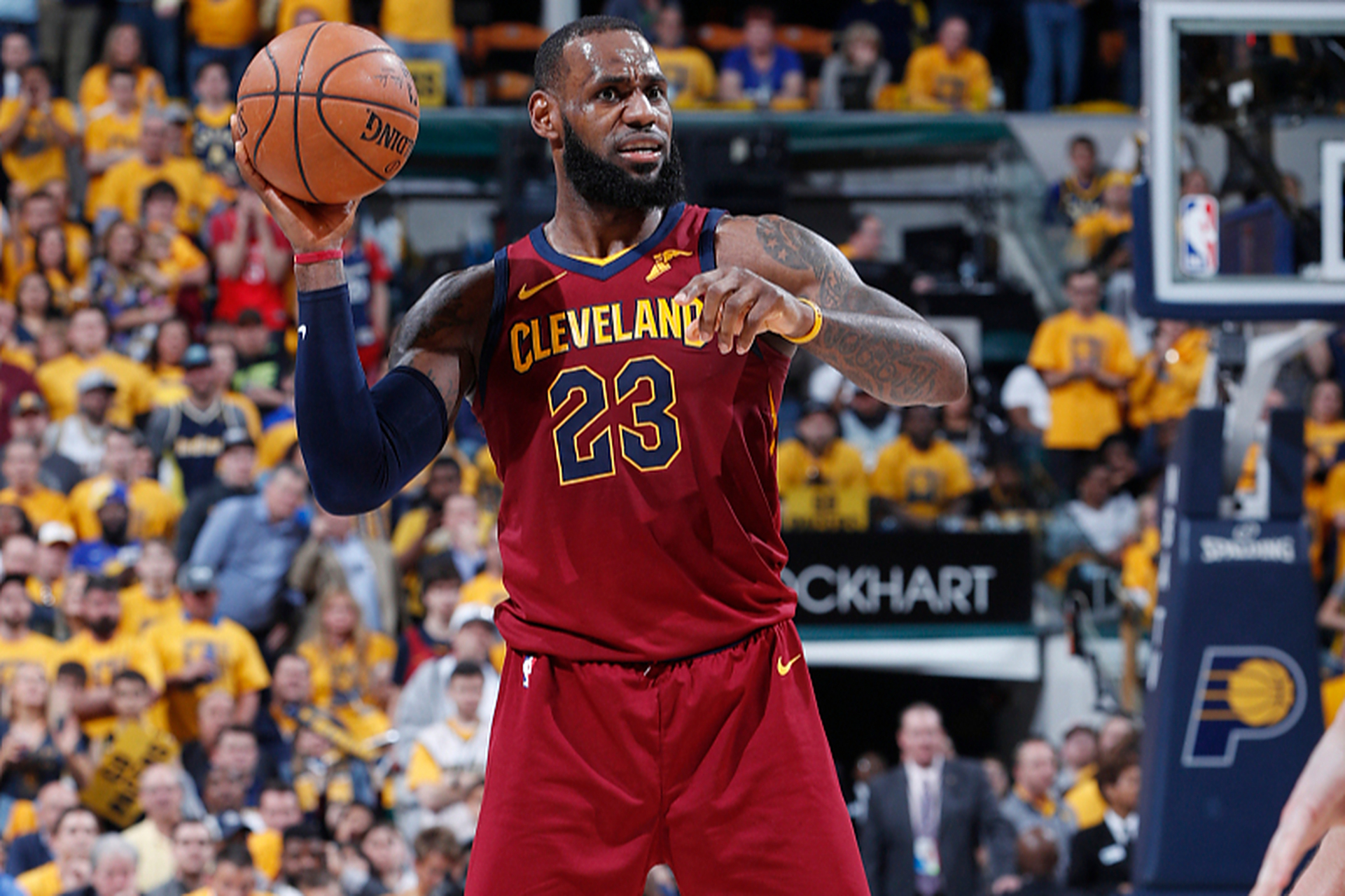 勒布朗·詹姆斯是nba历史上最伟大的球员之一,他自2003年进入联盟以来