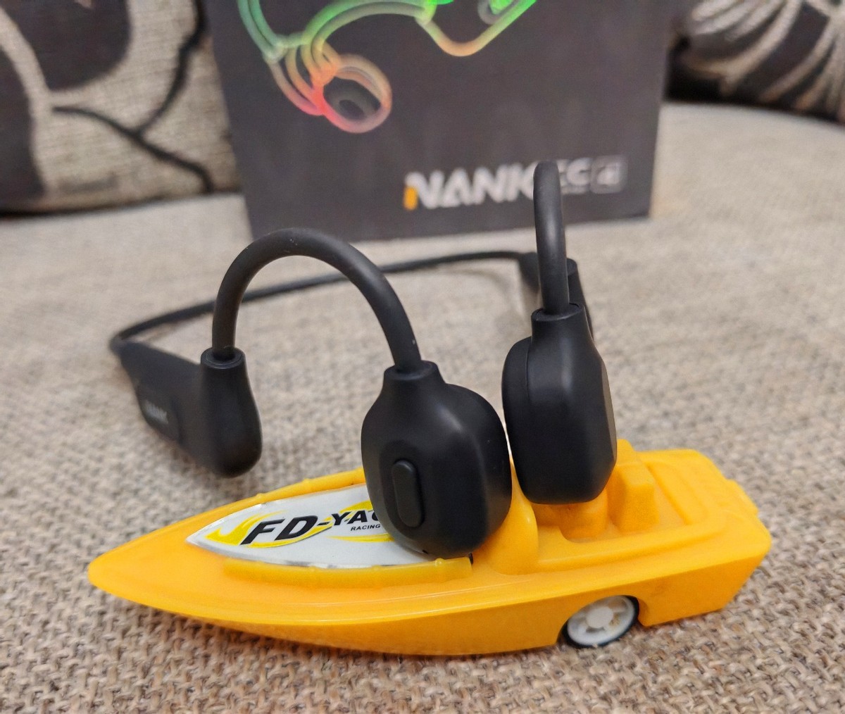 超轻的南卡Runner cc4骨传导耳机来了