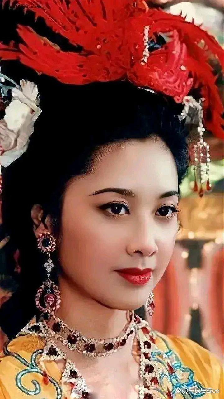82版西游记是一部无可替代的经典之作,剧情紧凑精彩,演员表演出色