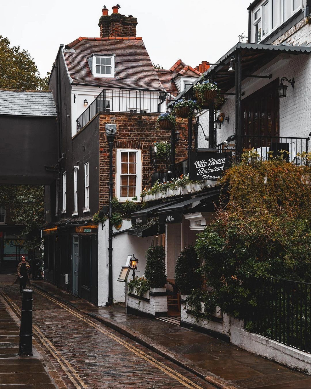 英国老牌富人区的建筑 #英国建筑# #住宅设计