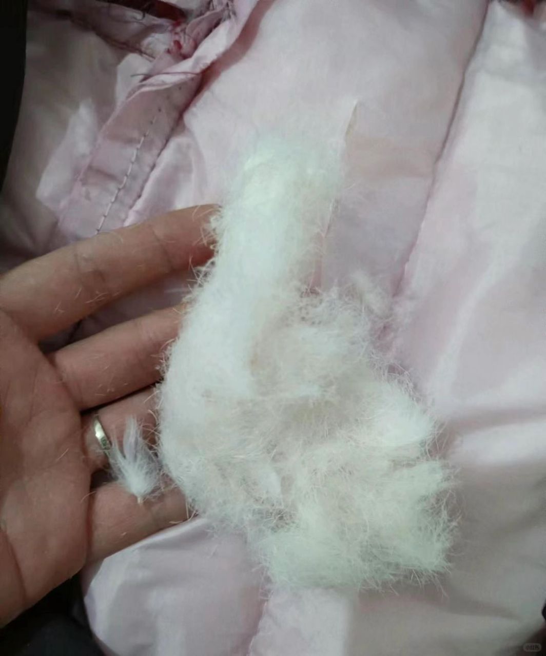 会选的姐妹,直接一步到位帮你选	 最近看到很多姐妹买到了劣质羽绒服