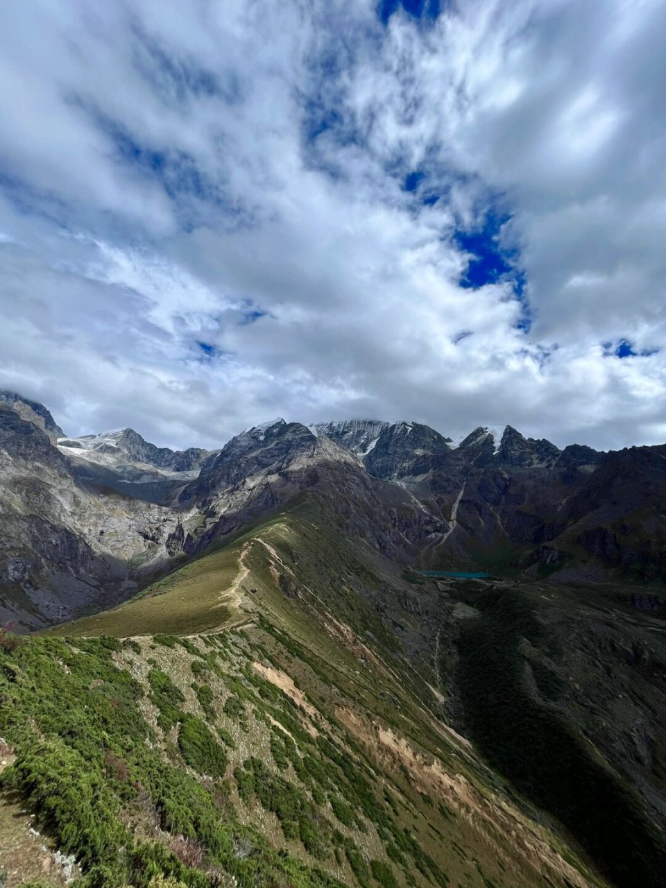 徒步·康定白海子(环线)  康定白海子,一个充满神秘色彩的地方,吸引着