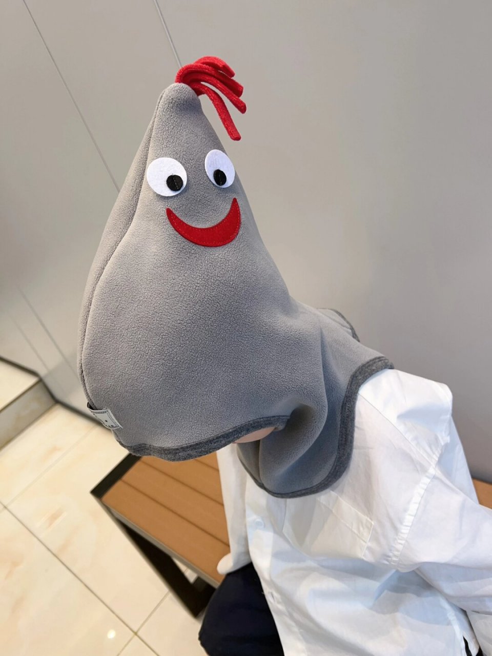 是哪位宝贝还没拥有这顶公鸡帽?  这款帽子真是绝美,让人一见倾心!