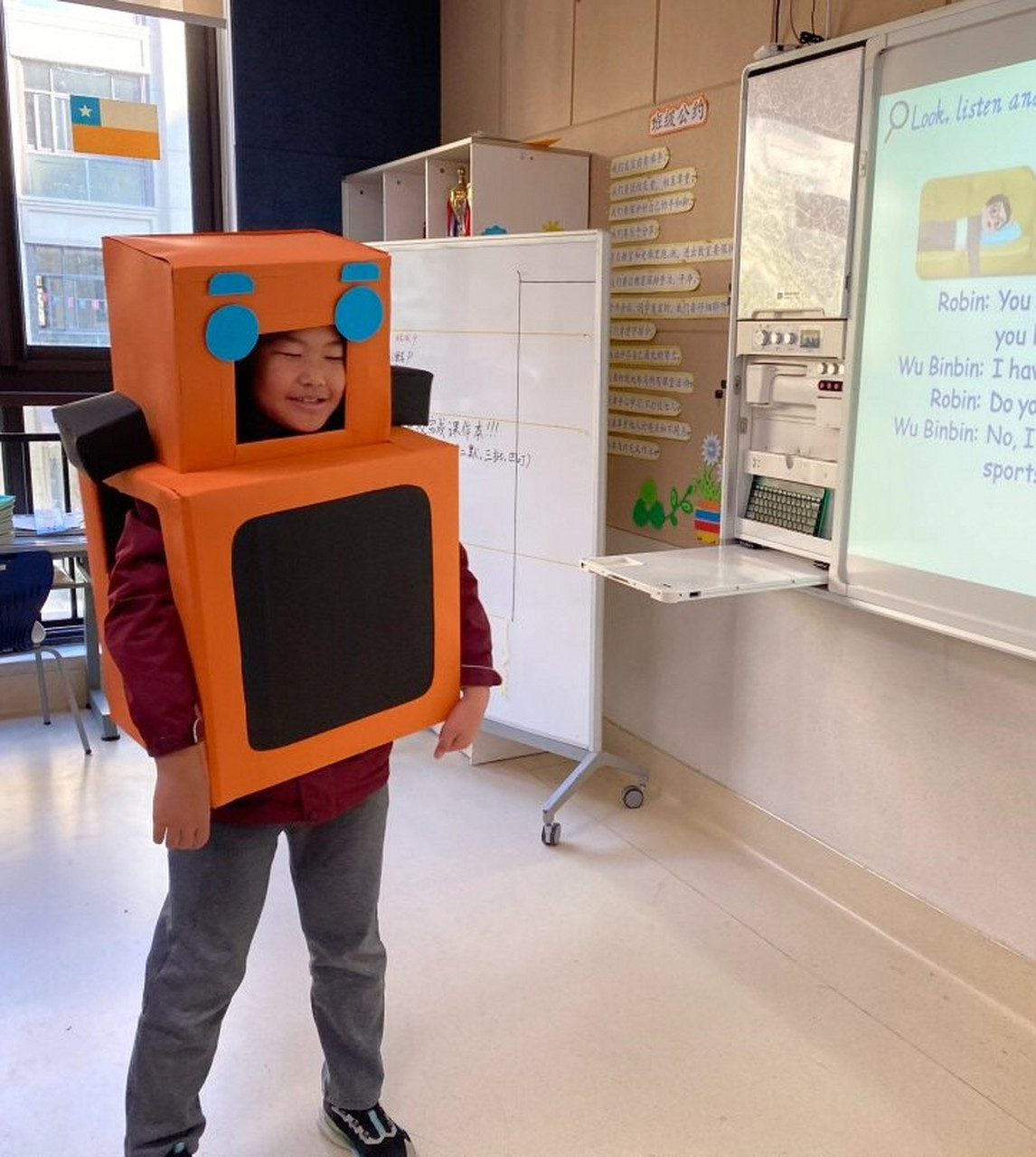 兴趣课堂,纸箱改造机器人