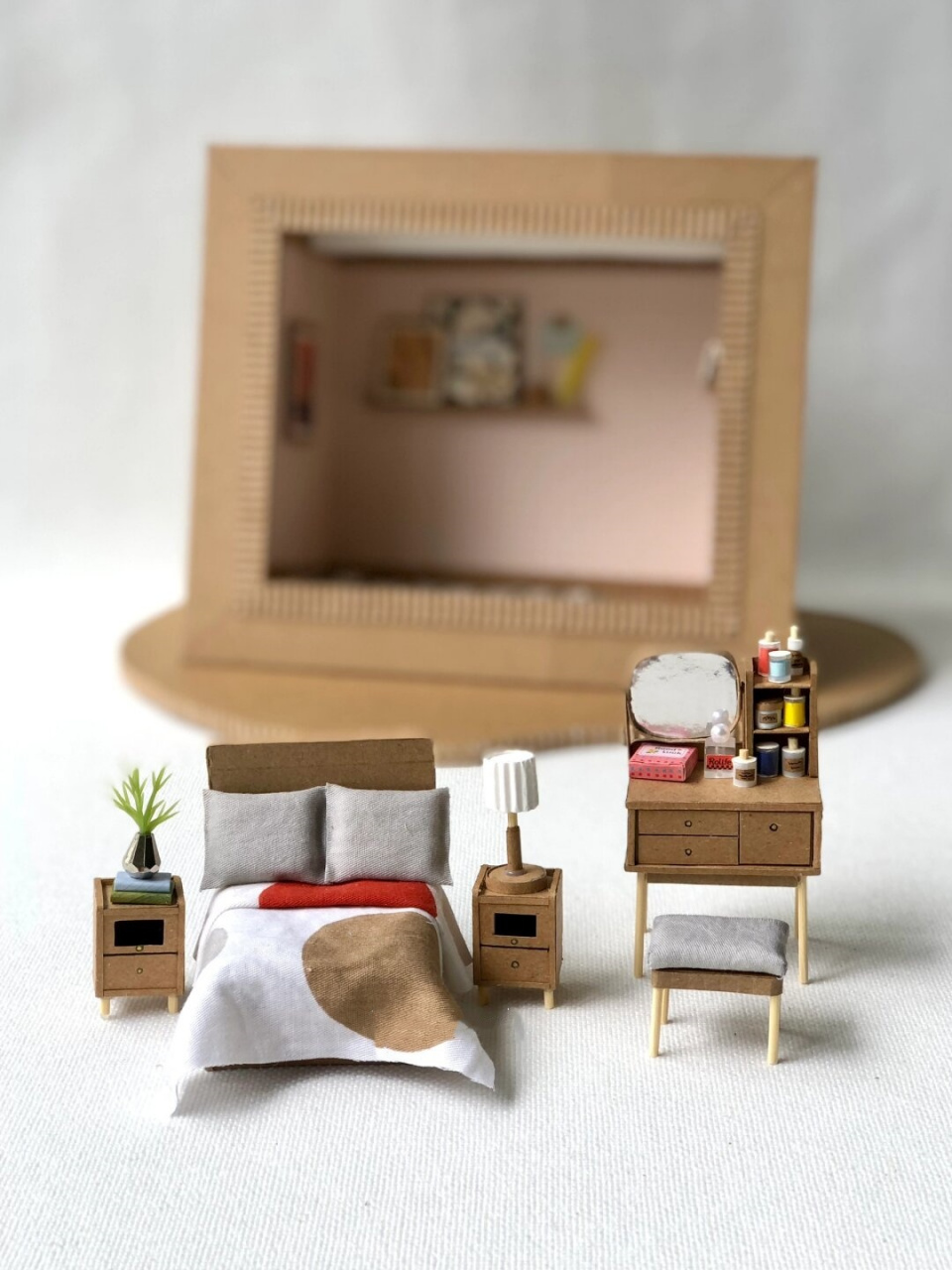 这些精致的小家具,每一个都让人爱不释手.