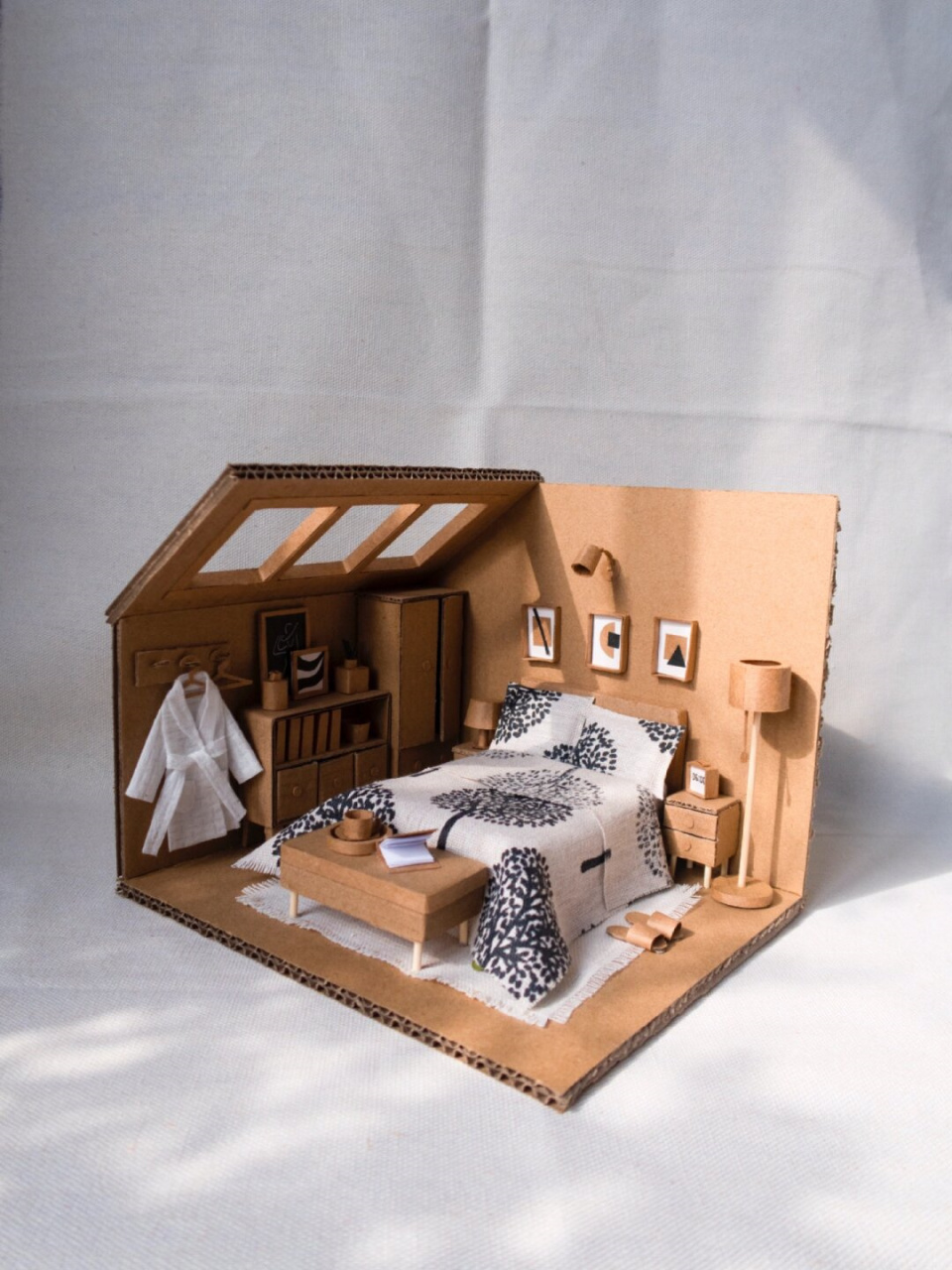 废纸箱制作迷你卧室家具教程part 1  小卧室制作教程发布!