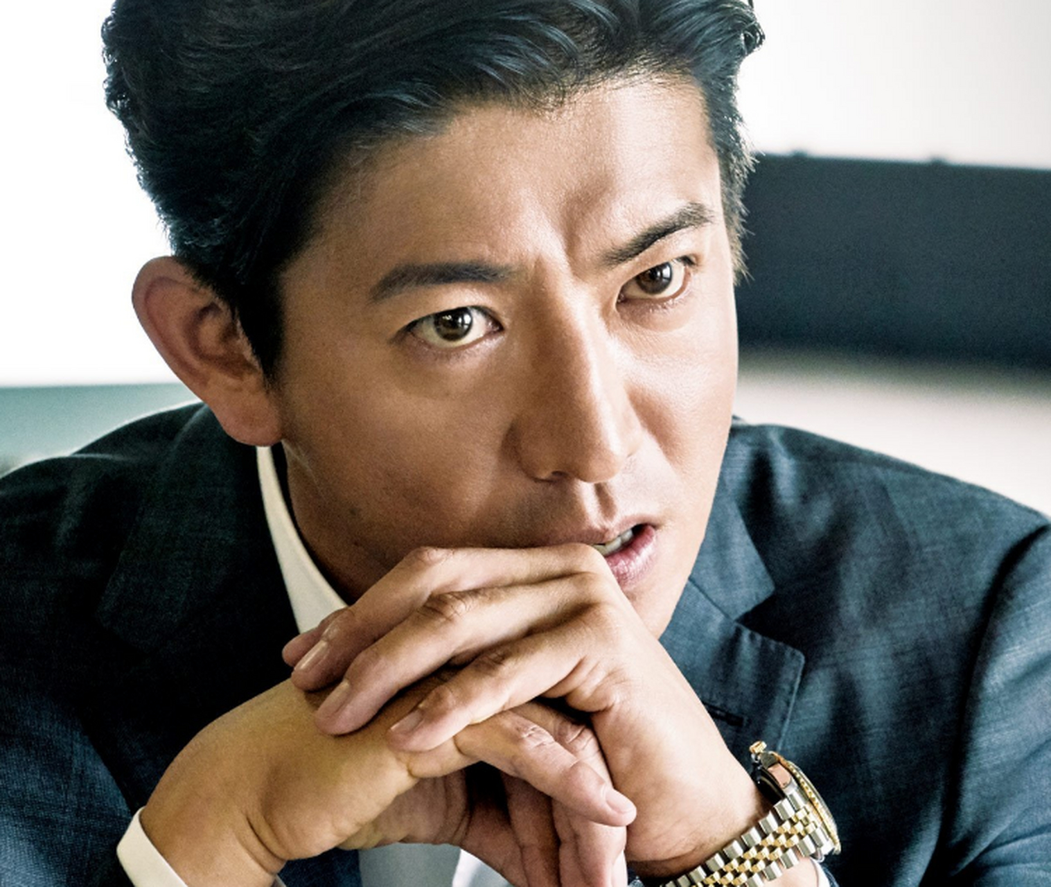 红了三十多年的"亚洲男神"木村拓哉失业了,新剧停拍,代言丢掉,已经到