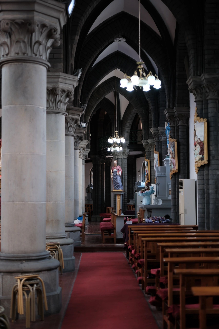 第一次进入沈阳小南教堂内部 "仰头皆是灿烂辉煌" #教堂# #沈阳