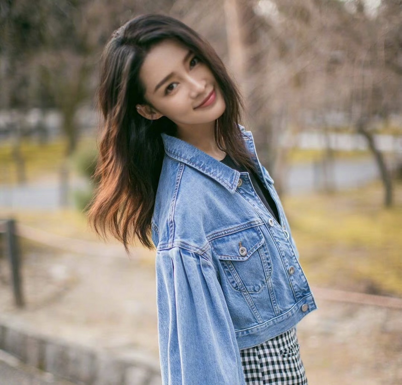 李沁牛仔外套#美女