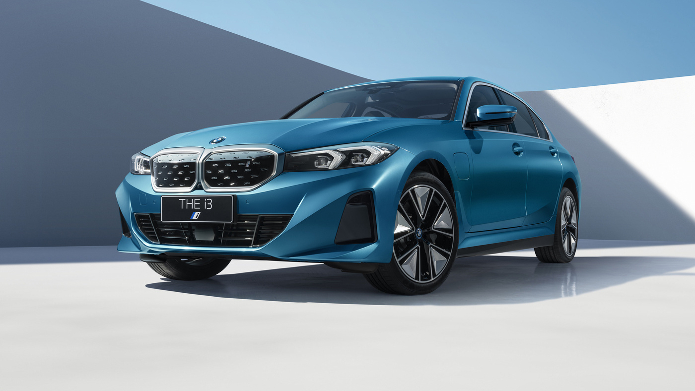 全新bmw i3作为华晨宝马旗下首款纯电动轿车,肩负起继承3系荣耀与辉煌