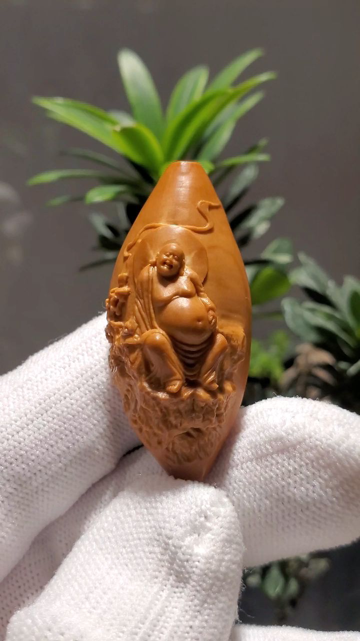 橄榄核雕作品
