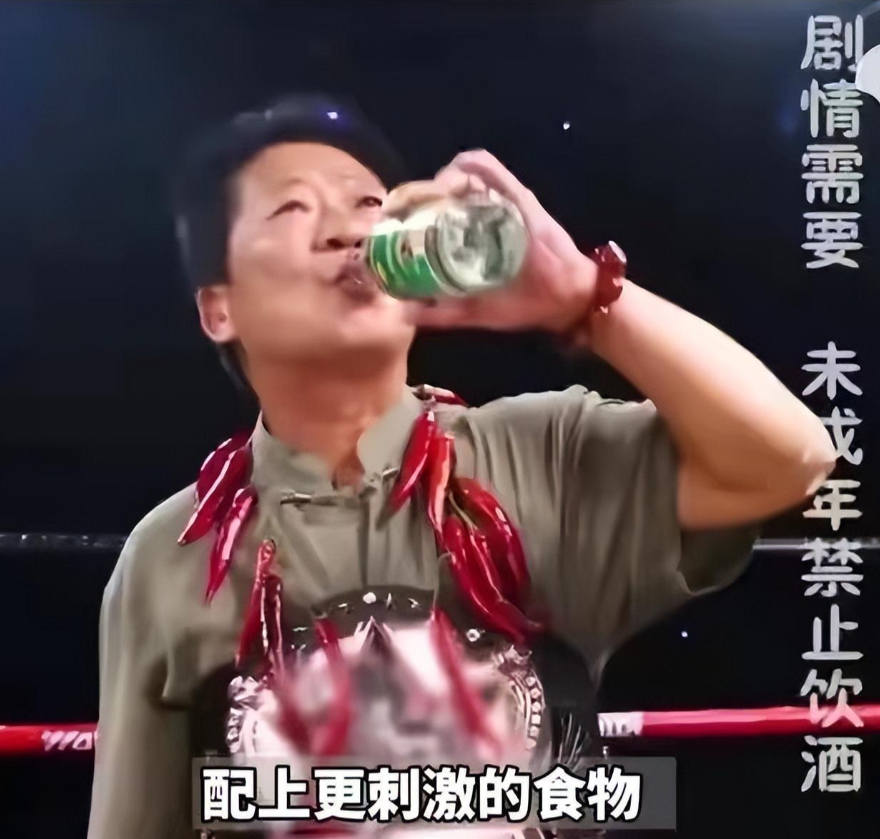 河南辣王李永志:每天5斤辣椒配白酒,破世界纪录,下场让人同情