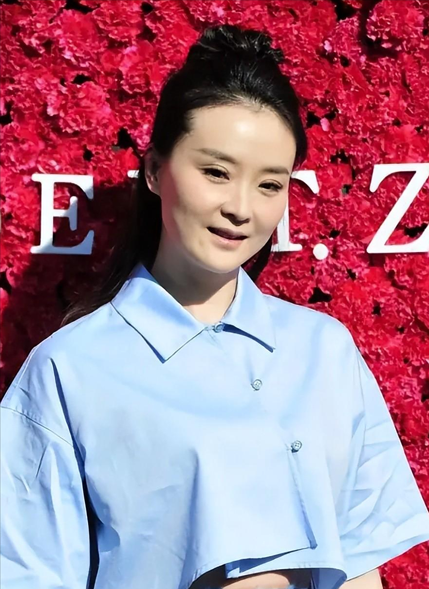 王艳憔悴成"老太太",刘敏涛法令纹重,女星断崖式衰老好明显