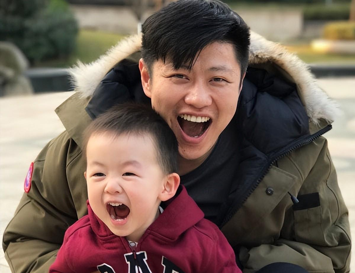 尽管在之后的演员生涯当中,赵荀饰演过很多来自农村,憨厚朴实的人物