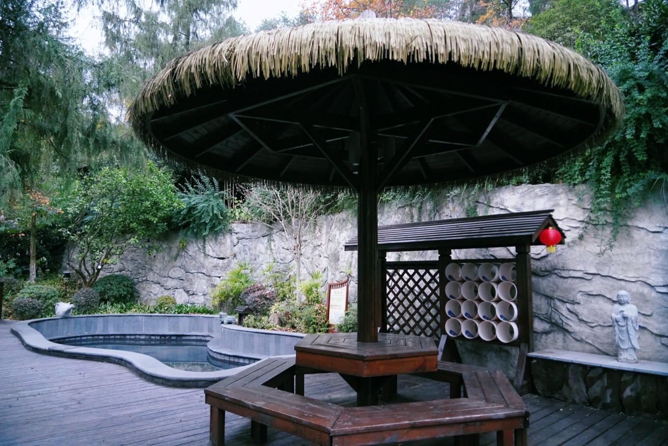 中国石阡佛顶山温泉小镇,泡温泉之乡的冬日暖汤,享江南园林美景