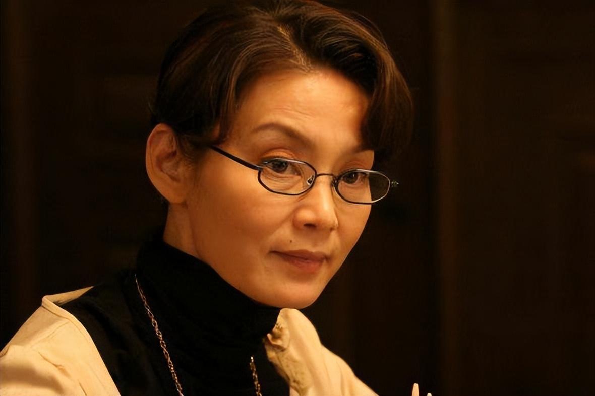 米家山:和潘虹离婚后,无儿无女对离世父亲有愧,今和前妻当亲人