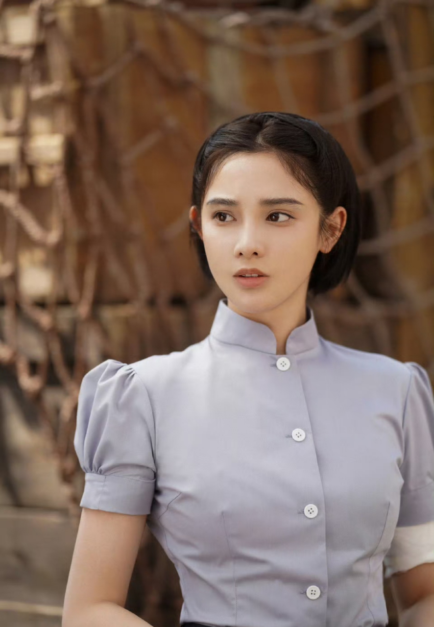 彭小苒[超话]#|#彭小苒庞红梅#02抽丝剥茧,胆大心细.