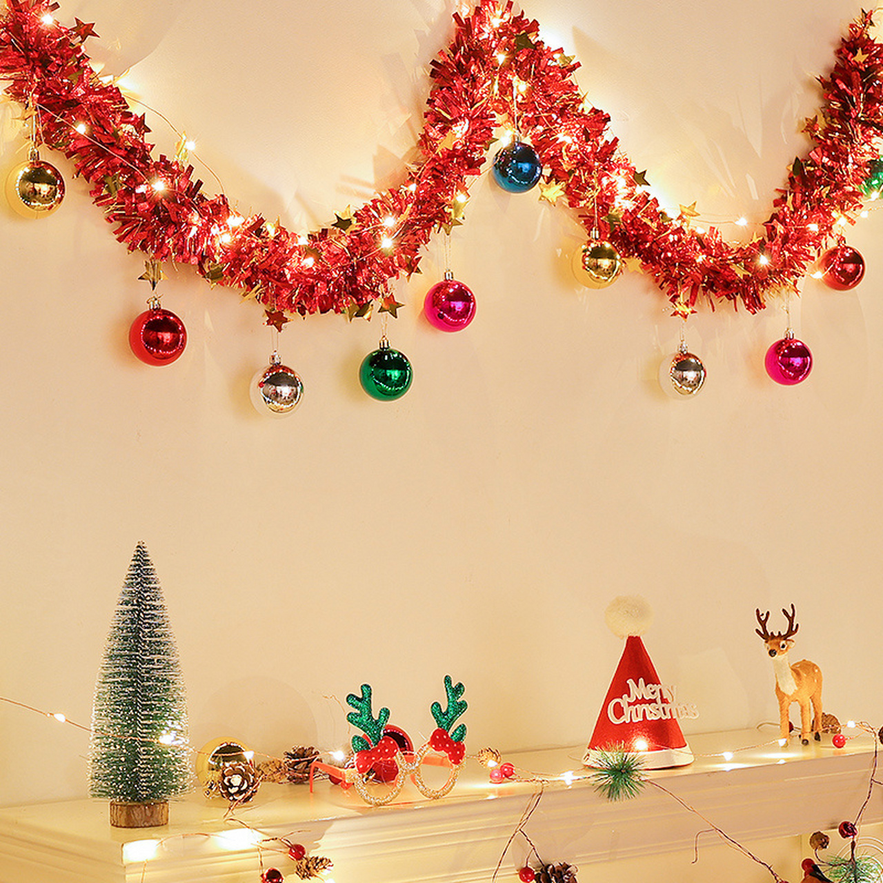 圣诞节装饰彩条挂饰	 圣诞的钟声响起,雪花飘落,我们迎来了这个温馨的