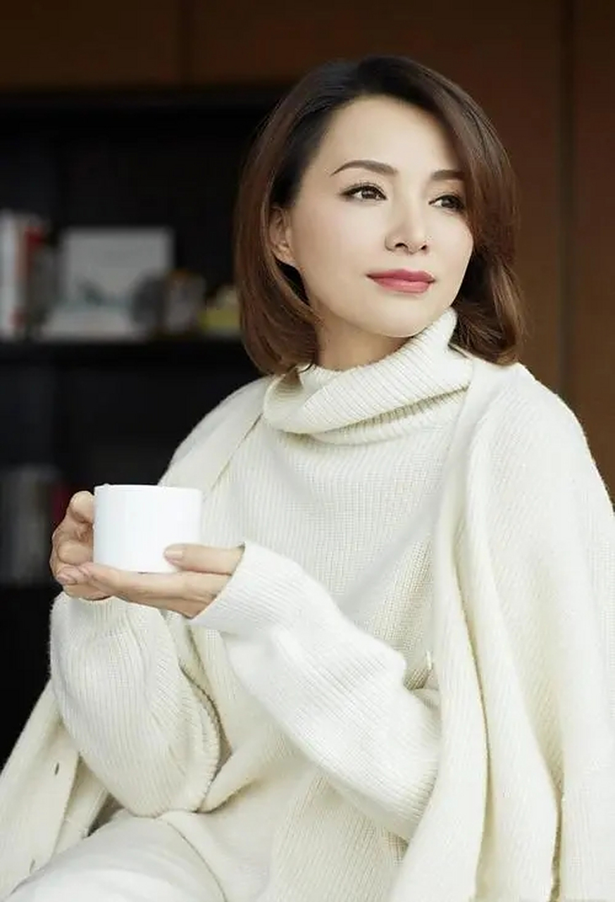 当50岁生日的董卿无人送祝福,有人揶揄:因果循环,报应不爽.