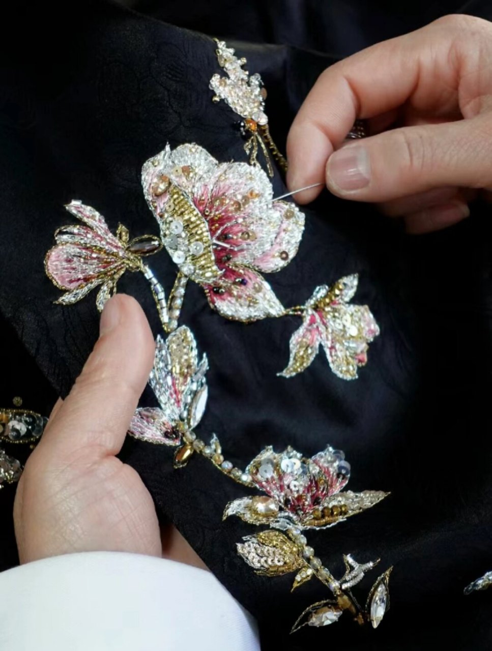 吴千语&施伯雄 norareve婚服上的"彩蛋"  吴千语与