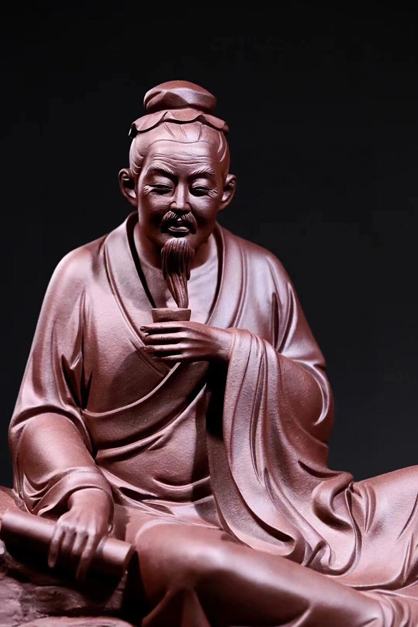 19-【茶圣陆羽】  《茶圣陆羽》雕塑作品  规格:长度52厘米,宽度22