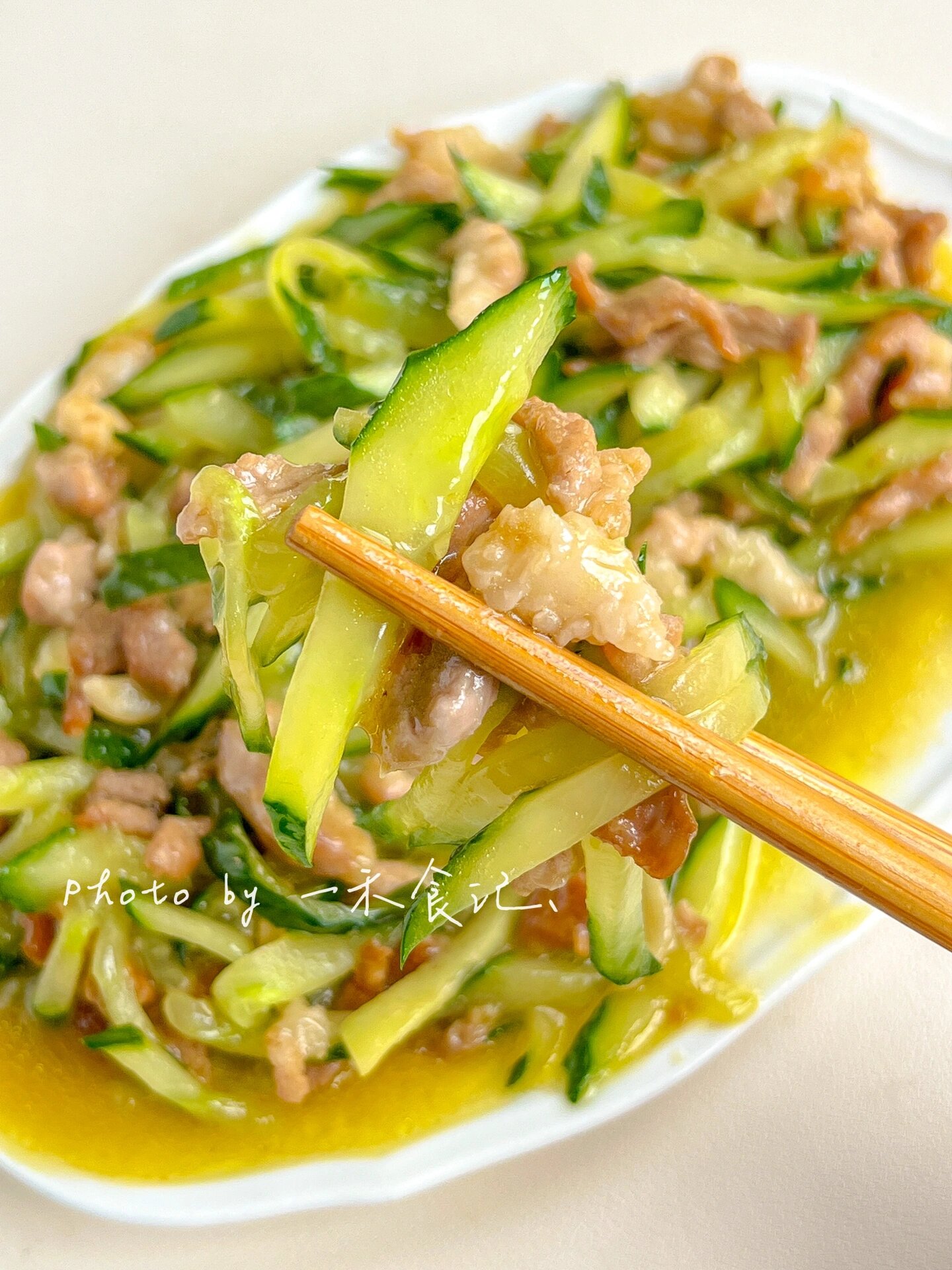 那个夏天还没有吃过这个炒肉丝清香软嫩