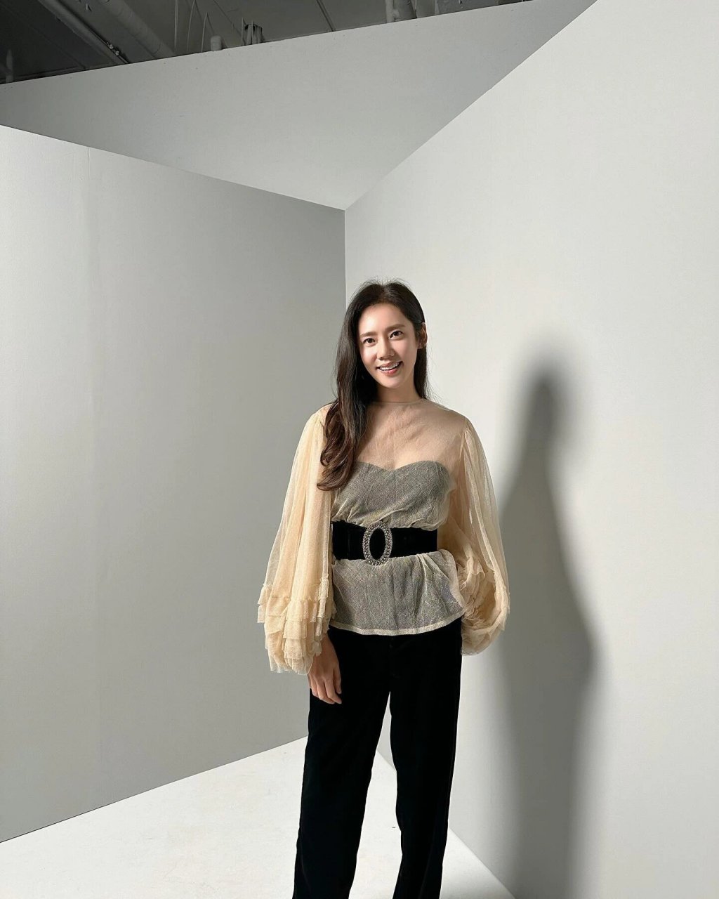 秋瓷炫与郑雄仁几乎步入婚姻殿堂,然而这段深情却鲜为人知.