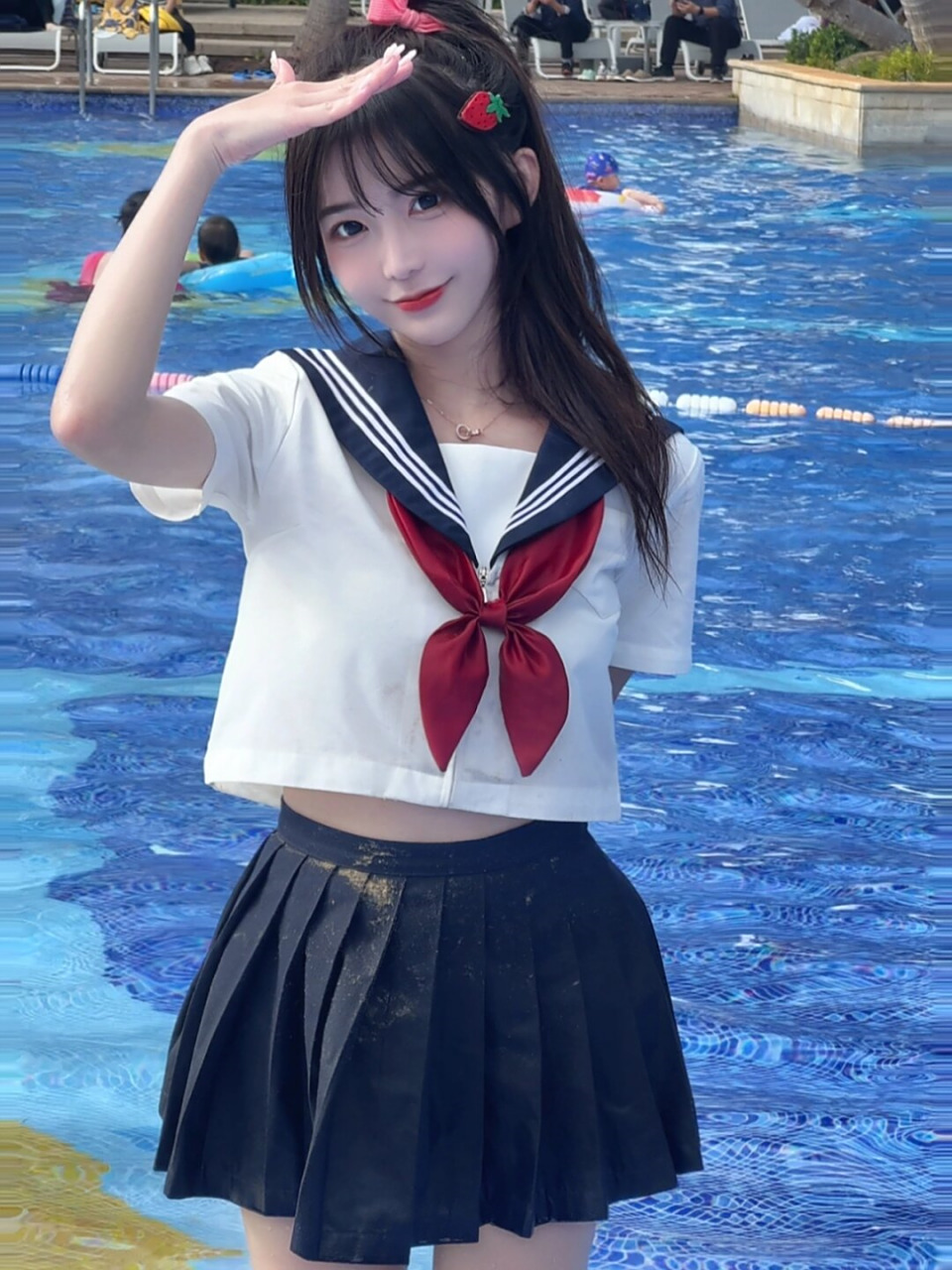 终于,我实现了在泳池里拍摄jk的愿望,这一刻真是太美妙了