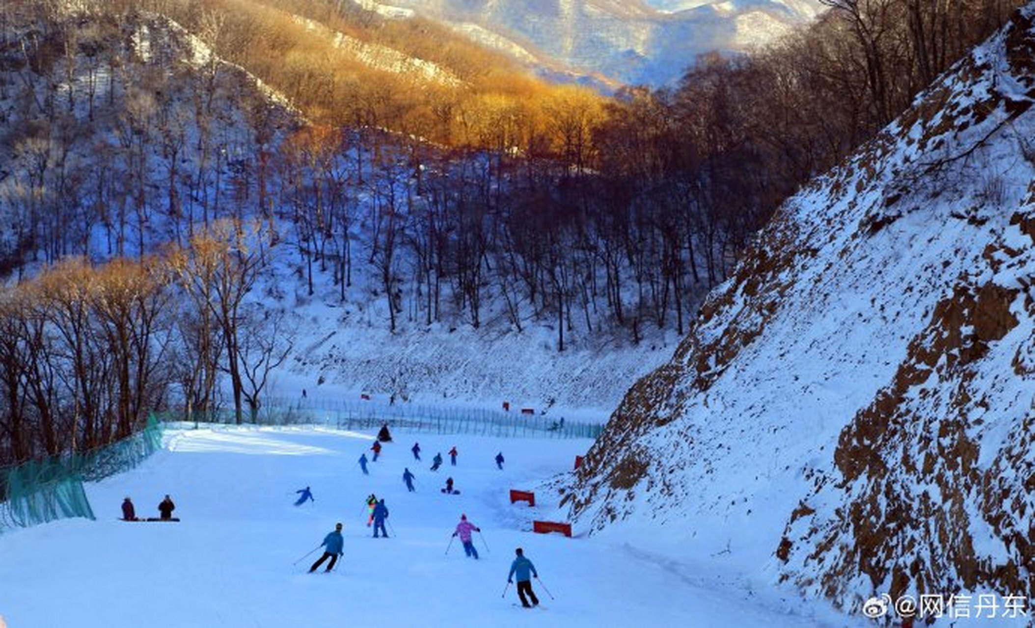 【丹东天桥沟滑雪场】不是瑞士去不起,丹东更有性价比!