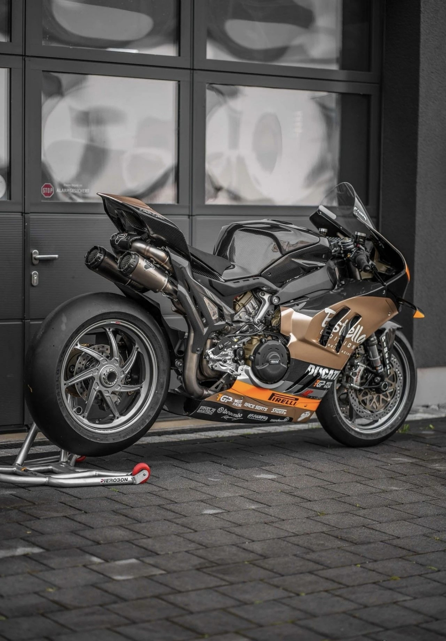 改装定制 | estella版 杜卡迪panigale v4改装欣赏