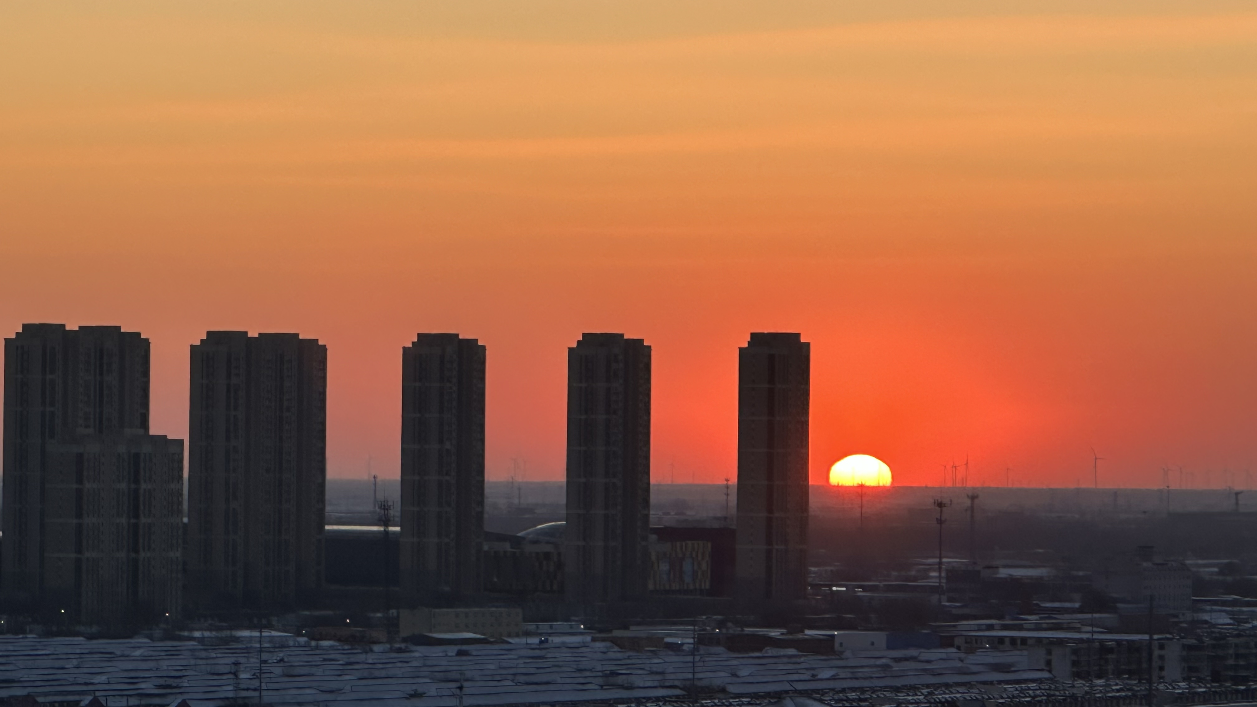 夕阳城市真实图片