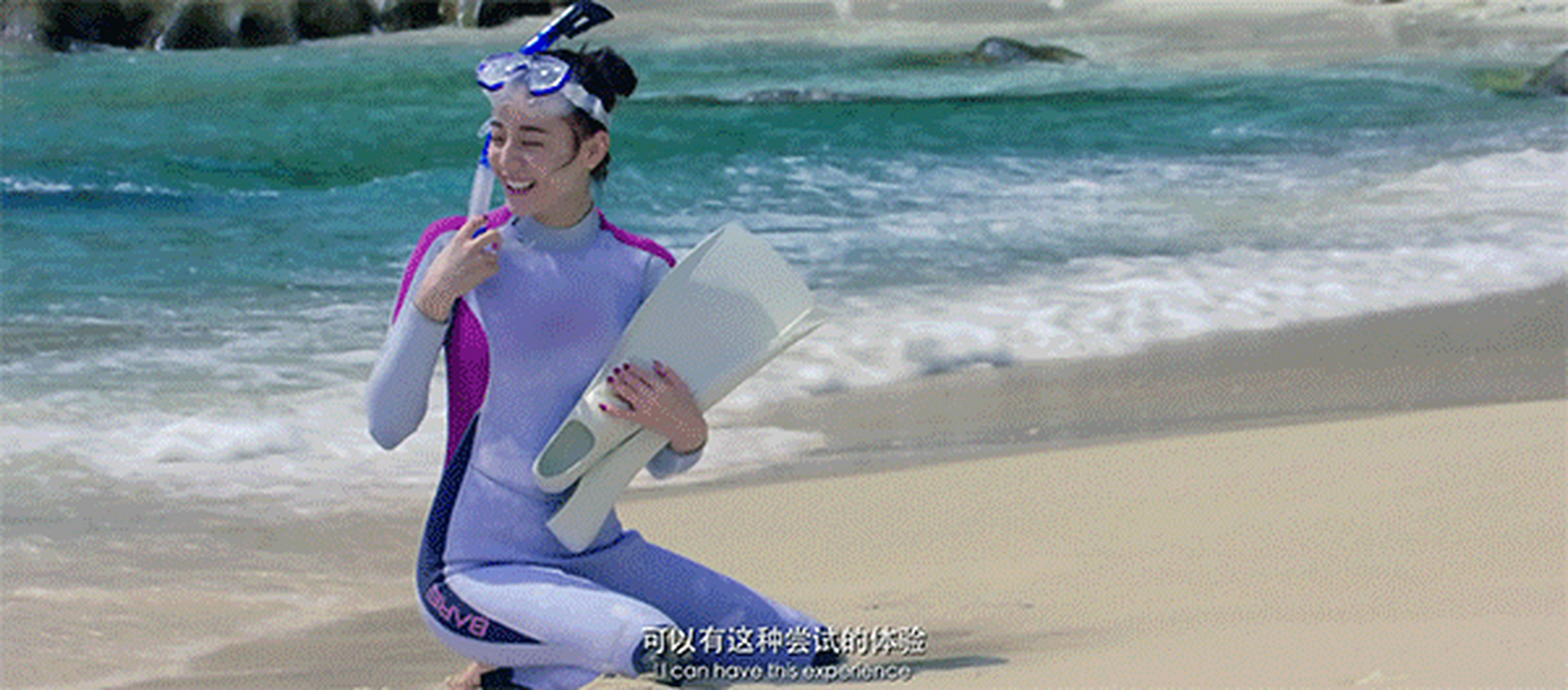 【迪丽热巴,从怕水小姑娘到小海豹的蜕变】  记得2017年,那个羞涩的