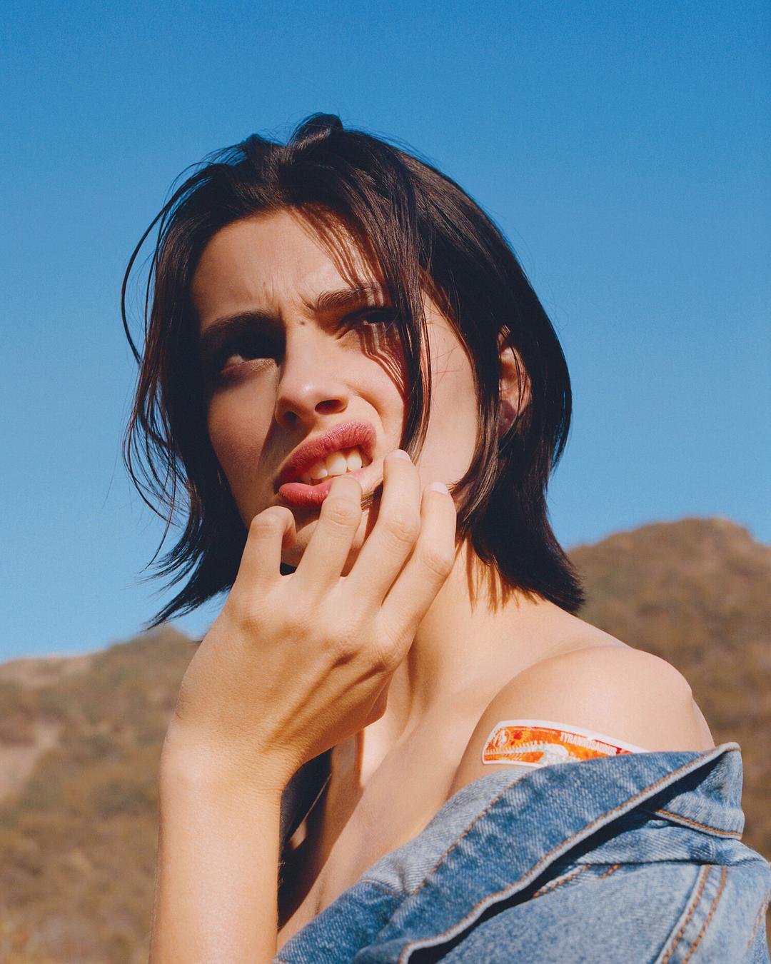 火爆身材,翘臀勾人!颜值爆表～好莱坞超模戴安娜,魅力四射