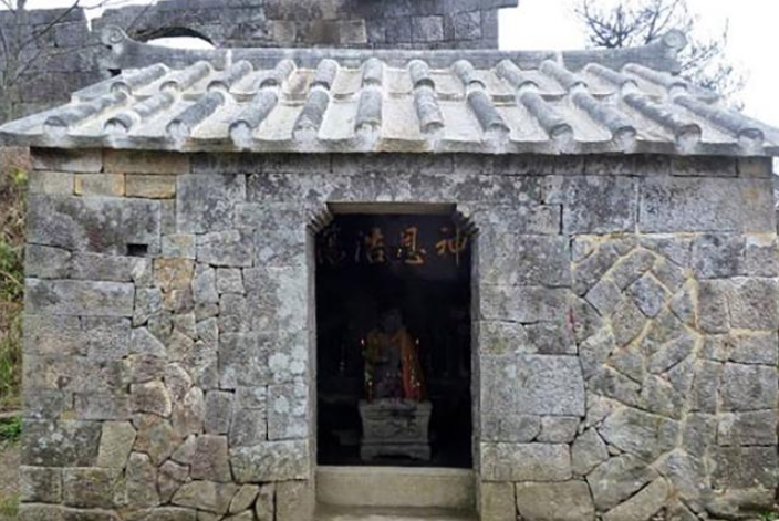 福建深山发现孙悟空墓,出土7米长铁棒,比《西游记》小说早200年