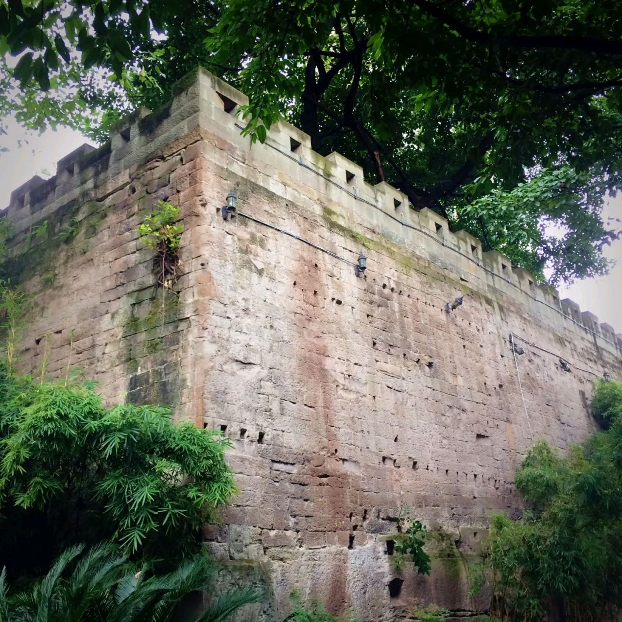 【注】重庆九开门中,通远门是唯一不面水的城门.